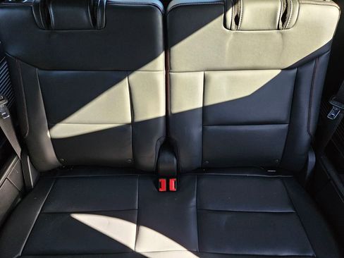 Used 2025 Ford Explorer ST image 8