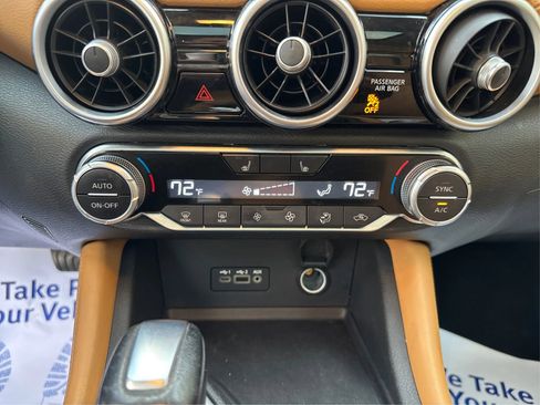 Used 2020 Nissan Sentra SV w/ SV Premium Package image 28