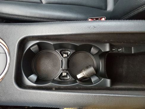 Used 2009 Mercedes-Benz E 350 4MATIC Sedan image 23