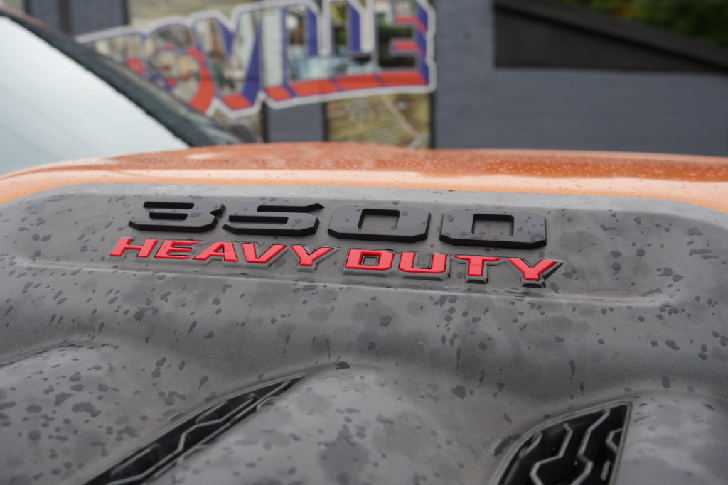 Used 2025 RAM 3500 Laramie AWD/4WD image 10