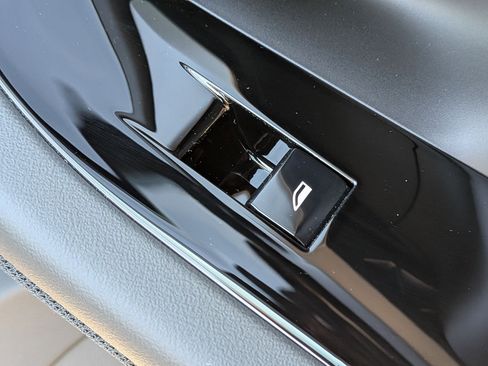 New 2026 BMW 530i w/ M Sport Package image 36