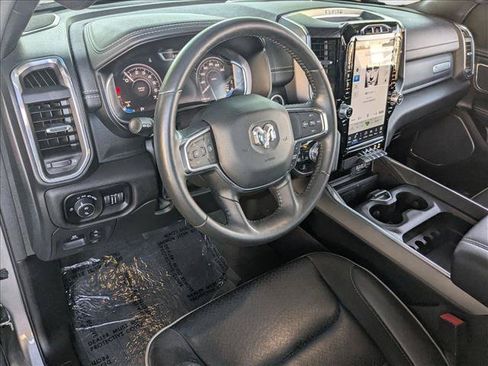 Used 2024 RAM 1500 Laramie AWD/4WD image 10