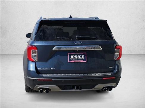 Used 2020 Ford Explorer Platinum image 3