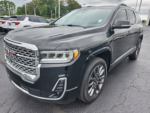 Certified 2023 GMC Acadia Denali w/ Black Diamond Edition image 7