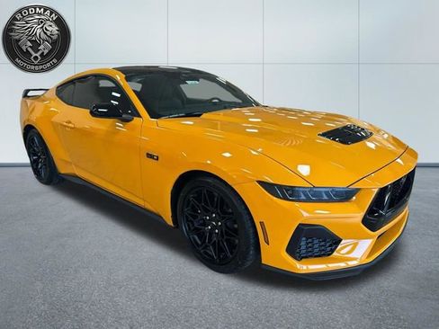New 2026 Ford Mustang GT w/ GT Performance Package RWD image 3