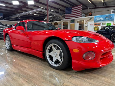 Used 1997 Dodge Viper GTS RWD image 5
