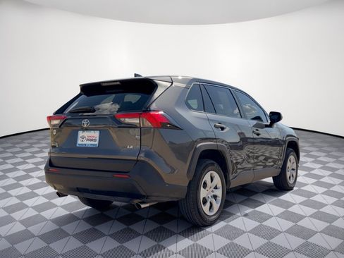 Used 2023 Toyota RAV4 LE FWD image 9