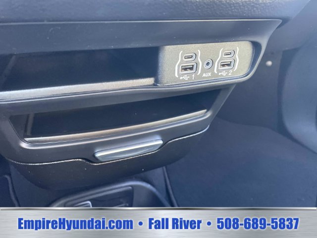 Used 2025 Chrysler Pacifica Select FWD image 31