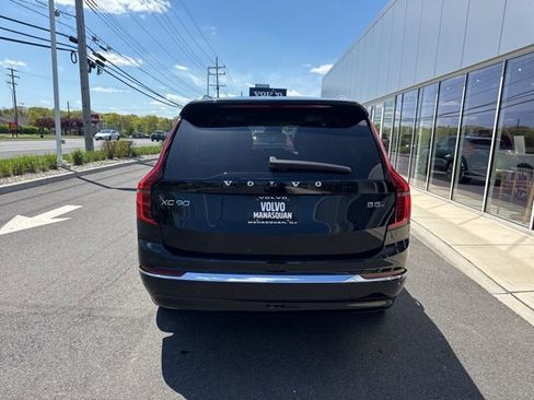 Certified 2025 Volvo XC90 B5 Plus AWD/4WD image 4