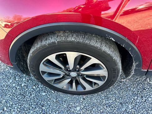 Used 2019 Buick Encore Essence FWD image 21