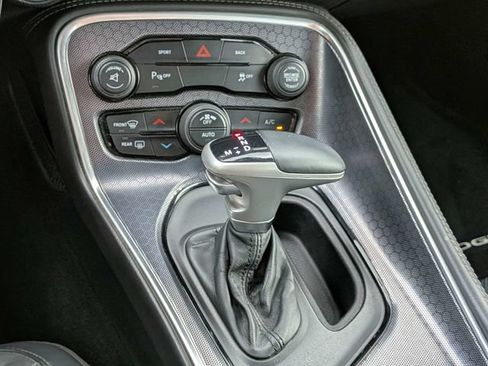 Used 2015 Dodge Challenger SXT Plus RWD image 19