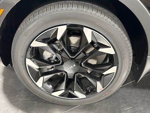 New 2026 Kia Sorento EX AWD/4WD image 2