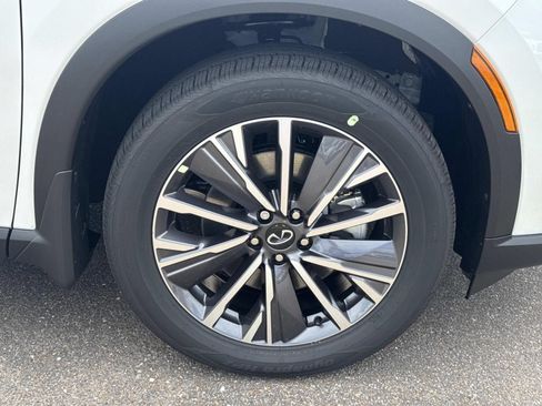 New 2027 INFINITI QX60 Luxe w/ Cargo Package FWD image 3