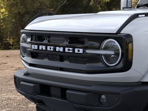 New 2026 Ford Bronco Outer Banks AWD/4WD image 19