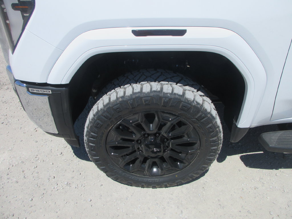 New 2026 GMC Sierra 2500 SLT w/ SLT Premium Package AWD/4WD image 12