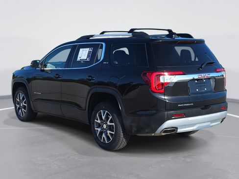 Used 2023 GMC Acadia SLT w/ Technology Package image 7