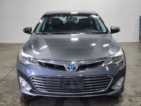 Used 2013 Toyota Avalon Limited image 3