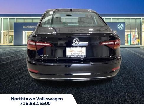 Used 2019 Volkswagen Jetta S w/ Driver Assistance Package FWD image 3