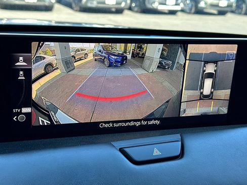 Certified 2025 MAZDA CX-70 Plug-In Hybrid w/ Premium Plus AWD/4WD image 27