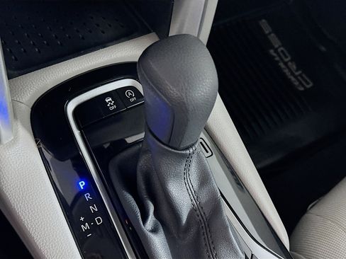 Used 2023 Toyota Corolla Cross L image 23