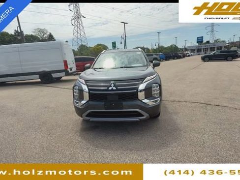 Used 2025 Mitsubishi Outlander SEL AWD/4WD image 3