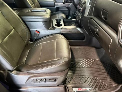 Used 2020 Chevrolet Silverado 2500 LTZ w/ LTZ Plus Package image 26