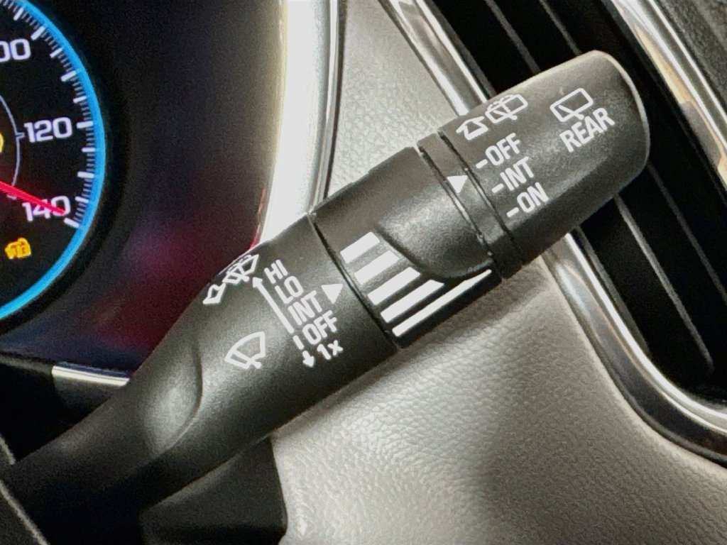 Used 2020 Chevrolet Equinox LS FWD image 13