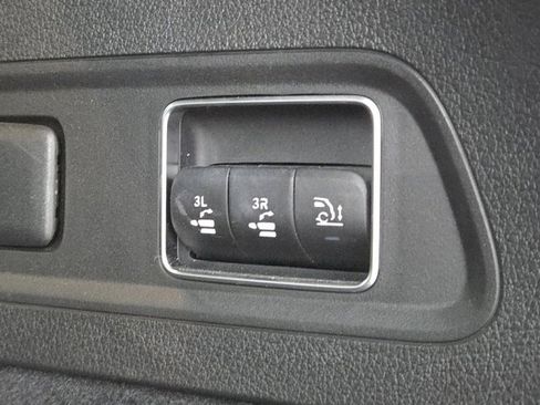 Used 2023 Mercedes-Benz GLS 450 4MATIC image 39