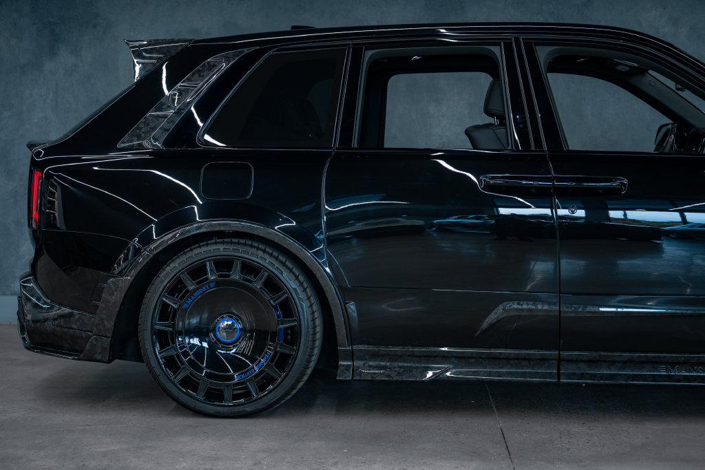 Used 2026 Rolls-Royce Cullinan AWD/4WD image 33