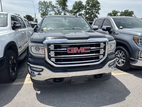 Used 2017 GMC Sierra 1500 SLT w/ SLT Premium Package AWD/4WD image 5
