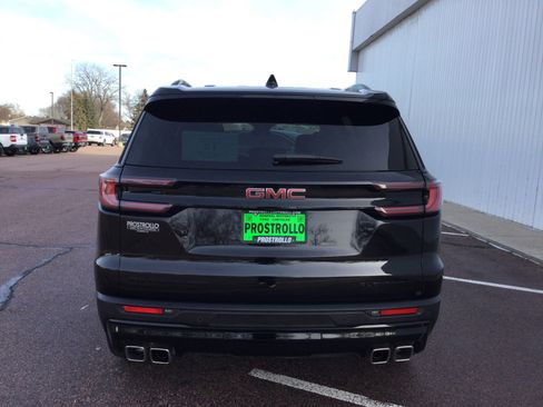 Used 2025 GMC Acadia Elevation w/ Elevation Premium Package image 4