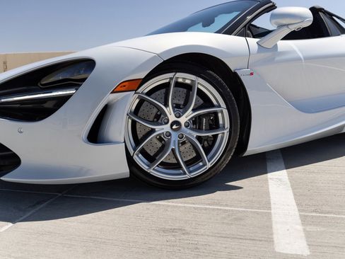 Used 2020 McLaren 720S Performance RWD image 14