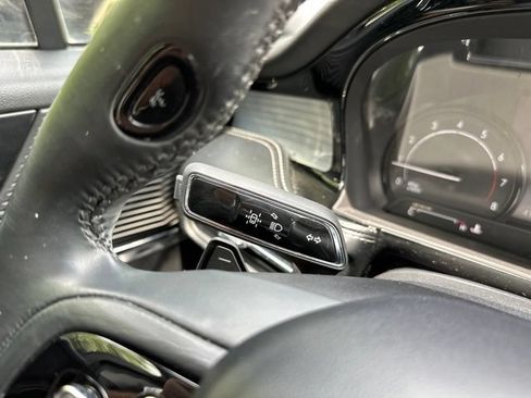 Used 2020 Lincoln Corsair FWD w/ Premium Package image 24