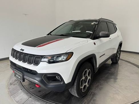Used 2022 Jeep Compass Trailhawk AWD/4WD image 26