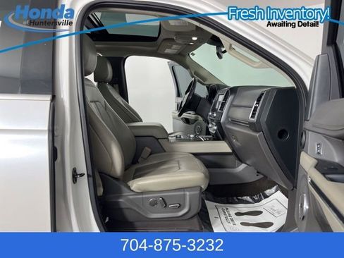 Used 2018 Ford Expedition Limited w/ Equipment Group 301A image 39