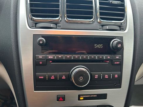 Used 2010 GMC Acadia SL image 22