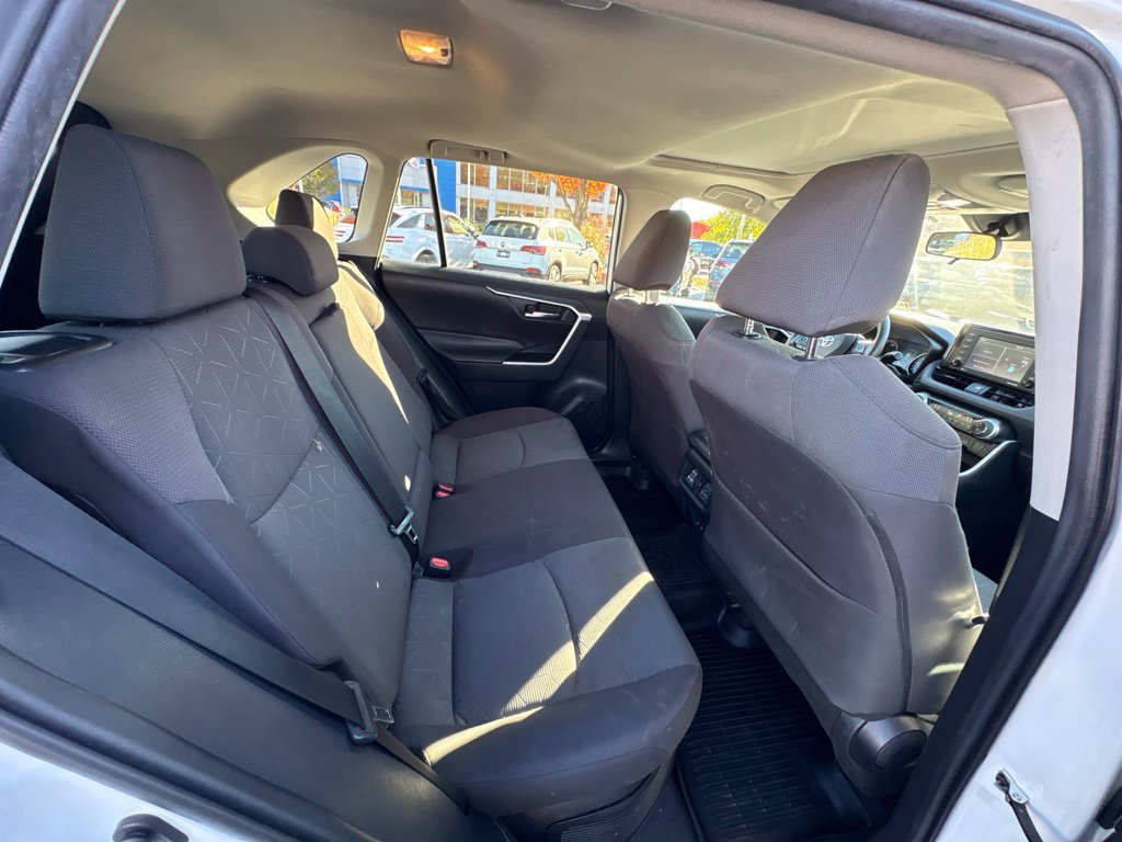Certified 2020 Toyota RAV4 XLE w/ Convenience Package AWD/4WD image 13