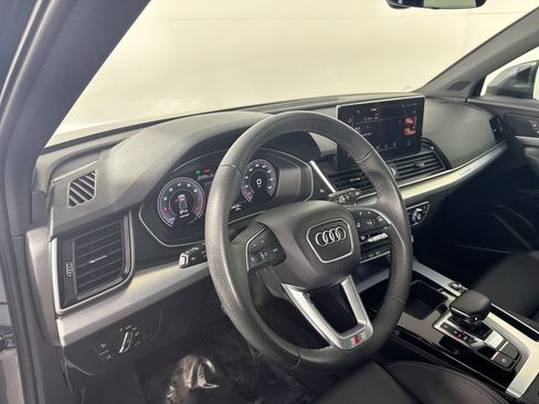Used 2024 Audi Q5 2.0T Premium Plus w/ Premium Plus Package AWD/4WD image 9