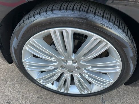 Used 2020 Land Rover Range Rover Velar R-Dynamic S image 3