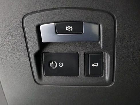 Used 2020 Land Rover Range Rover Velar R-Dynamic S AWD/4WD image 19