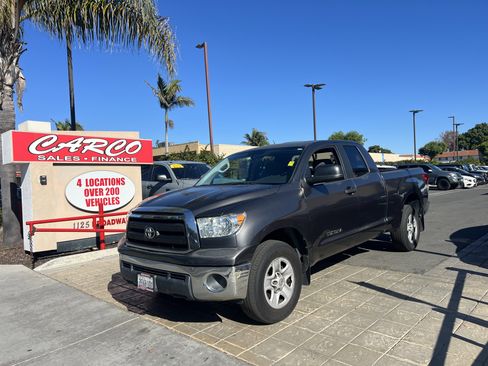 Used 2011 Toyota Tundra 2WD Double Cab w/ Tow Pkg image 4