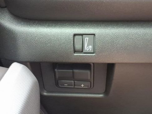 Used 2025 Chevrolet Colorado Trail Boss image 22