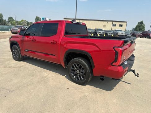 Used 2024 Toyota Tundra Platinum AWD/4WD image 37