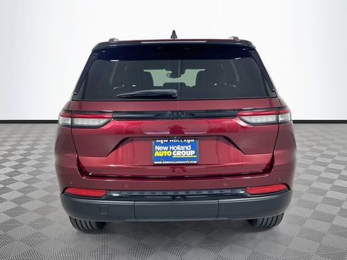 Certified 2023 Jeep Grand Cherokee Altitude RWD image 6