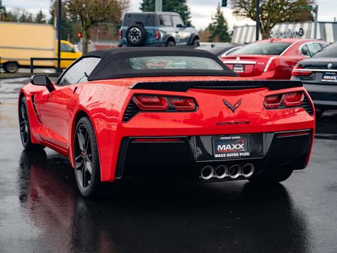 Used 2016 Chevrolet Corvette Stingray Convertible w/ Carbon Flash Badge Package image 12