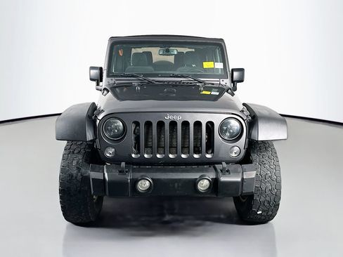 Used 2016 Jeep Wrangler Rubicon w/ Power Convenience Group AWD/4WD image 2
