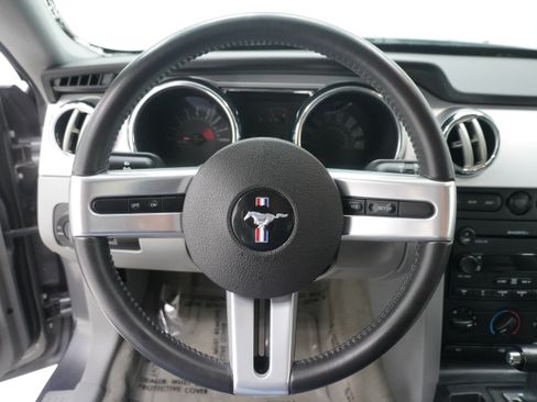 Used 2007 Ford Mustang GT RWD image 16