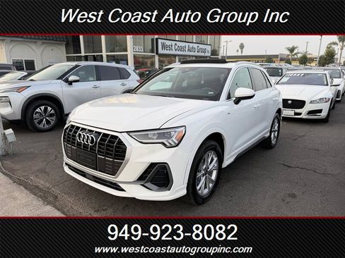 Used 2025 Audi Q3 2.0T Premium image 2
