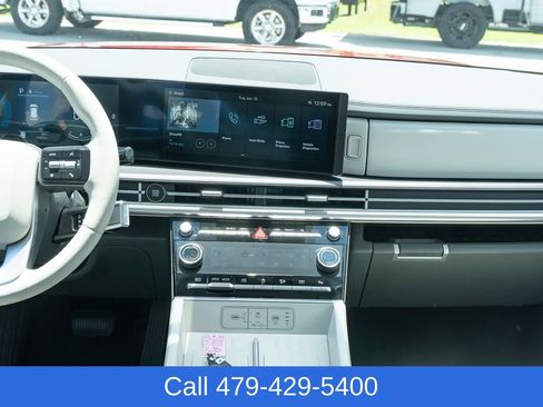 Used 2026 Hyundai Santa Fe SEL AWD/4WD image 34