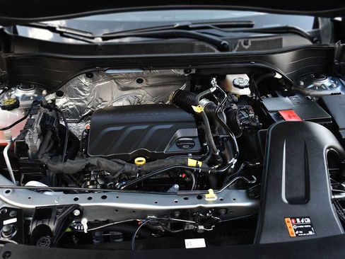 Used 2025 Chevrolet Trax RS w/ Sunroof Package image 27